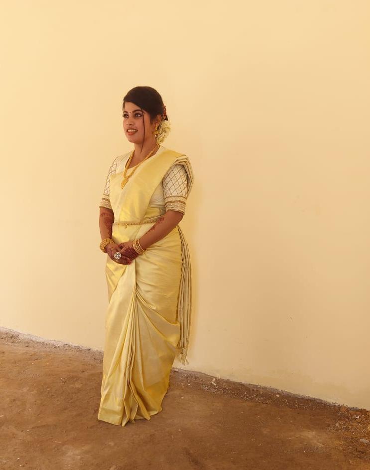 സ്ഫടികം ബ്യൂട്ടി പാർലർ തലയോലപ്പറമ്പ്